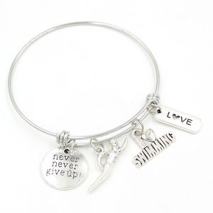 Neuankömmling Großhandel Edelstahl Draht Armreif Zinklegierung Ich liebe Schwimmen Charms Armband Armreif Für Schwimmer Mädchen Geschenk Schmuck Pulsera