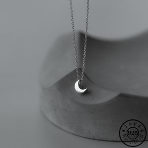 100% Real 925 Sterling Silver Minimalist Moon Shape Pendant Party Necklaces Jewelry Gifts for Women Girls Q0531