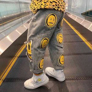 Baby Boys Jean Pants Kids Denim Trousers Children Casual Jean Yellow Face Printed Cotton Trousers 90 To 160 G1220