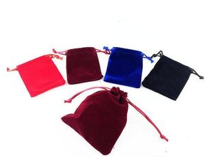 Bolsas de jóias de veludo macio bolsas de armazenamento anéis colar Brincos Brincos Braceletes Bangle Presente Draorstrings Bolsas de Embalagem 5x7cm / 7x9cm