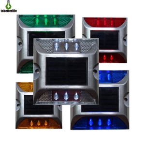 Solar Deck Lights Podjazd LED Light Zasilany energią słoneczną Outdoor Wodoodporne znaczniki drogowe dla Step Sidewalk Stair Garden Ground