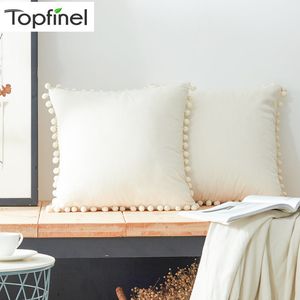 TopFinel Almofada capa de veludo macio casa decorativa travesseiro luxuoso almofadas de lance com bolas para sofá-cama carro 201119