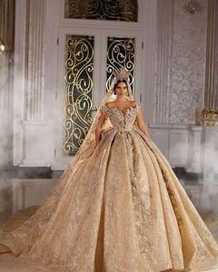 2021 Abito da ballo Shinny Abito da sposa Champagne con spalle scoperte Abito da sposa Dubai Arabia Saudita con perline di cristallo di lusso Taglie forti