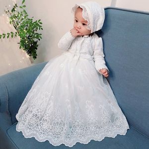Baby meisjes witte doop jurk bebe lange mouw verjaardag borduurwerk vintage jurk mesh doopjurk met hoed voor pasgeboren m F1130