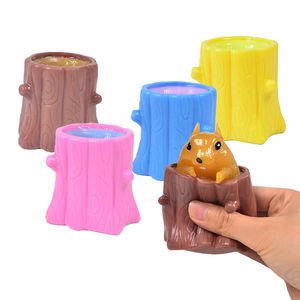 School Party Favors Squirrel Cup Squeeze Toys Colorful Brown Squirrel Decompression Toy Funny Stress Relief Tools