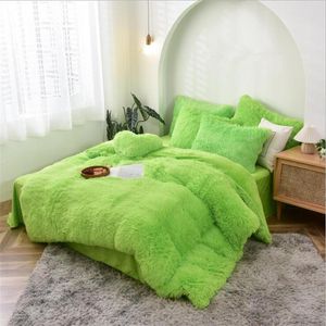 Bej Yorgan Setleri Kraliçesi toptan satış-2021 Yeşil Polar Kumaş Kış Kalın Katı Yatak Setleri Vizon Kadife Nevresim Çarşaf Bed Keten Yastıklar Stokta Renkler