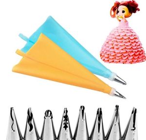 Nya tårta verktyg 10piece / set DIY Baking Pastry Piping Tips Set 8 Nozzle Tips + 1 Väska + 1 Converter Dekorera Tillbehör Kit Bakeware