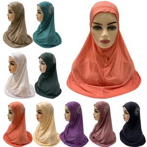 イスラム教徒のHijabの祈りのイスラムターバンの女性のアンダースカーフの帽子は準備ができて身に着けているインスタントヘッドスカーフラップラマダンの帽子