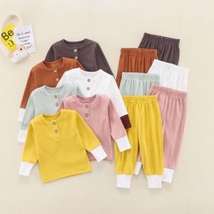 Kids Pajamas устанавливает ребристые одежда для одежды сплошной с длинным рукавом Топ + брюки 2 шт. / Комплект Детские мальчики и девочки мягкие хлопковые домашние наряды M4041