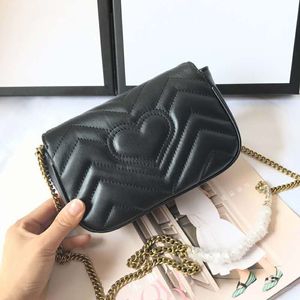 2021 Classic designer high quality Female Messenger bag