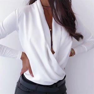 T-shirt kvinnor Autumn Long Sleeve Tops Sexig Deep V Neck Vegan Clothes Elegant Street White Tee Shirt Feminina 220226