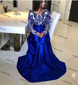 Royal Blue z długim rękawem Caftan szaty Prom Suknie 2021 Koronki Cekiny Stain Jewel Neck Sweep Pociąg Kaftan Arabski Suknie Wieczorowe