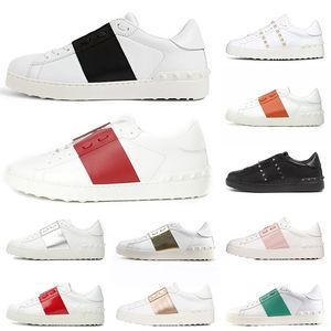 2022 Ny designerklänning Skor Herr Dam Lyx Röda Bottom Loafers Mode Läder Spikes Svart Vit Rosa Grön Gyllene Sports Sneakers Sneakers Storlek 35-46