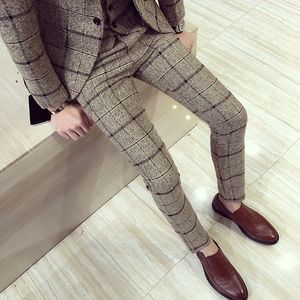 가을 겨울 망 격자 무늬 바지 영국 슬림 맞는 드레스 바지 남자 플러스 사이즈 Pantalon Carreaux Homme 캐주얼 공식 바지 남성 201123