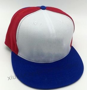 2021 Custom White Blue Red Color Baseball Sport Fitted Cap Heren Dames Volledige Gesloten Caps Casual Leisure Exposs Flat Baseball Sized Hats