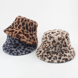 Wide Brim Hattar Versear Women Outdoor Warm Faux Fur Bucket Leopard Tryckt Fluffy Fisherman Hat Kvinna Flickor Fuzzy Caps Fashion Casual Hat1