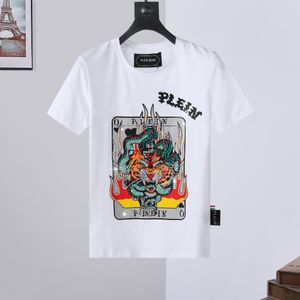 Erkek T-Shirt Yuvarlak Boyun SS Tiger Yılan Ve Plein Erkek Tasarımcı Tişörtleri Rhinestone Kafatasları Erkekler T-shirt Klasik Yüksek Kalite Top Tees PB 16593