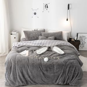 -Luxury solid färg fleece tyg sängkläder uppsättning duvet täckplåt kudde kung drottning tvilling storlek vit grå rosa säng linne t200706