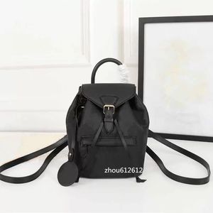 Black Montsouris Backpack Letter Embossing Leather Shoulder Bag for Men and Women Designer Fanny Packs PM Sling Canvas Sacoche Male Satchel High Quality Backpacks