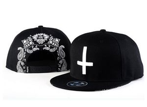 Lato Hot Man Boy Hip-Hop Cap Cross Baseball Cap Mężczyzna Kobieta Deskorolka Płaskie Kapelusz Boy and Girl Hat Black Caps