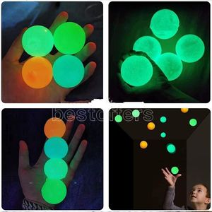 Kulki sufitowe Luminescencyjne stresowe ulgi lepki Ball Glow Stick do ściany Glow W Dark Spadek Powoli Squishy Zabawki dla dzieci Dorośli FY7384