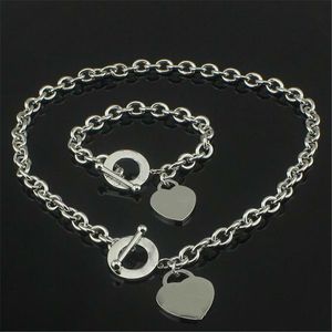 Julklapp 925 Silver Kärlek Halsband + Armband Set Bröllopsutlåtande Smycken Hjärta Hänge Halsband Bangle Sets 2 i 1