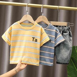 新しい子供服スーツ夏の子供男の子の綿ストライプTシャツ+デニムショーツ2個/セット赤ちゃん幼児服幼児1-5年G220310