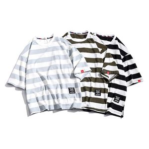 Bawełna Loose Fit Krótki Rękaw Męski T Shirt Stripe Plus Size Lato Oversized Tee O Neck Casual Male Tops