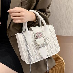 Axelväskor Sweet Lady Tote Bag 2021 Fashion High Quality PU Läder Kvinnors Designer Handväska Diamond Lock Chain Messenger