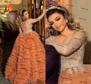 Långärmad 2021 Dubai Aftonklänningar Ruffles Tiered Skirt Crystal Beaded Lace Sheer Back Saudiarabien Prom Lokaler Robe de Soiree