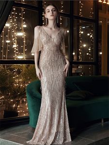 Halbarm V-Ausschnitt Abendkleid Elegante Abendkleider 2020 Stil Robe De Soiree mit Pailletten Meerjungfrau Abendkleider Langes Kleid LJ201118