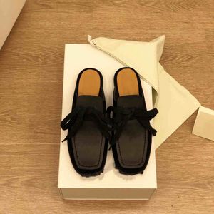 Spring and autumn new Sandals Baotou slippers women thick with round bow retro all-match casual Muller shoes women