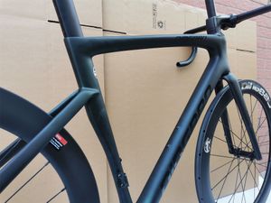 Den nya 2022 snabbaste ljusaste vägcykeln Carbon Frame Glossy Flash Blue Lämplig för DI2 Group 700C Road Cykel Frameset