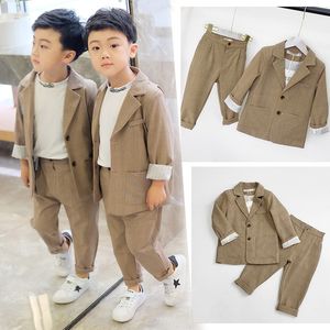 Boys Girls Casual Suits Set Children Spring Summer Blazer Pants/shorts 2pcs Clothes Sets Kid Birthday Party Show Costume 20220228 Q2