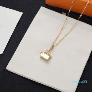 fashion Women's Pendant Necklace light luxury personalized fashion item versatile Valentine's Day gift souvenir for friends and lovers