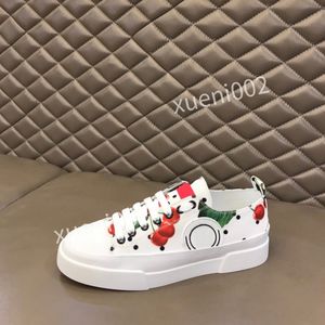 Najwyższej jakości Włochy Odblaskowe Wysokość Buty Reakcyjne Sneakers Casual Buty Trzy Czarny Biały Multi-Color Suede Żółty Fluo Tan Mężczyźni Damskie Trenerzy 2DJ211205