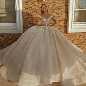 Glitter African Ball Gown Wedding Dresses Sexig Off Shoulder Beading Sequins Bridal Gowns Backless Wedding Robes de Mariée