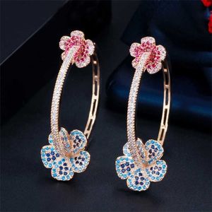 CWWZIRCONS Designer Elegante Micro Pave Blau Rot CZ Light Gold Farbe Große Runde Blume Reifen Ohrringe für Frauen Schmuck Geschenk CZ810 211231