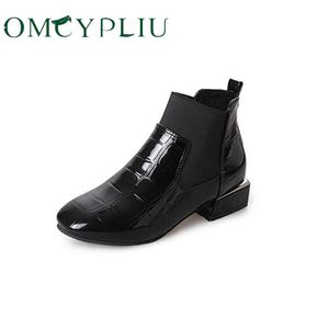 Buty kostki Kobiety Designer Woman High Heels Panie Buty Czarny Retro Boot Plus Rozmiar 42 PU Skórzane Kobiece Buty Botines Mujer 2021