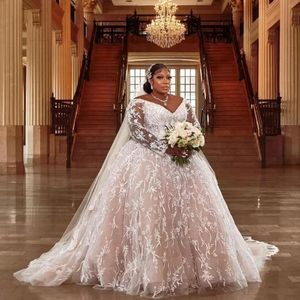 Champagne Plus Size Wedding Dresses Long Sleeves Bridal Gowns V Neck Beads Lace Applique Beach Custom Made Court Train Chic A Line