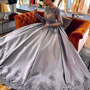 Fantastiska Silver Långärmad Bollkake Aftonklänning 2021 Lace Appliques Formell Prom Dress Luxury Pagant Celebrity Gown
