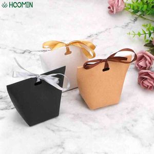 50 pezzi sacchetto di carta kraft bianco sacchetto di caramelle nero bianco borse decorazione festa di compleanno con nastro bomboniere confezione regalo H1231