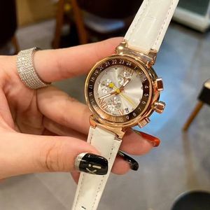 الموضة الفاخرة نساء الساعات مصممة العلامة التجارية أفضل 32 مم Diamond Dial Wristwatches جلدية حزام الكوارتز للسيدات عيد ميلاد عيد الحب هدية عيد الأم