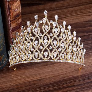Huge Tall European Green Red Blue Crystal Tiaras Vintage Gold Rhinestone Pageant Crowns Baroque Women Wedding Hair Accessories J0113