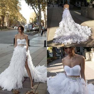 Zwei Stücke A-Linie Brautkleider Sexy Side Split Kristallgürtel Schatz Brautkleider Cascading Rüschen Tüll Maßgeschneiderte Vestidos de Novia