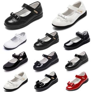 Toptan satış kızlar için tasarımcı platformu deri prenses ayakkabı yumuşak dipleri ile siyah üçlü beyaz açık yaz yürüyüş j
