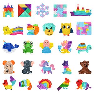 2022 Roliga leksaker Fidget Toy Pops Christmas Tree Animal Fish Hedgehog Boat Dolphin Woodpecker Elephant Tortoise Decompression Leksaker