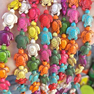 Mix Farbe geschnitzt Howlite Sea Turtle Perlen Schmuckherstellung Armband Halskette Howlite Turquoise DIY Perlen für Schmuckherstellung im Angebot