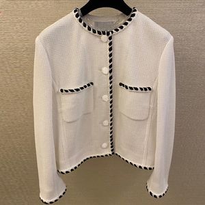 1226 XL 2022 Runway Wiosna Lato Marka Ten sam styl Sweter Z Długim Rękawem Crew Neck Paski White Cardigan Moda Odzież damska Wysokiej jakości damska