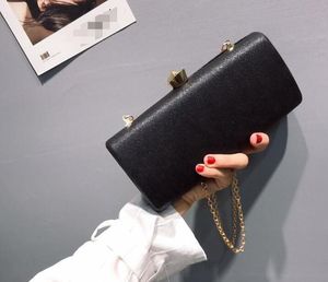 2022 Neue Mode Damen Elegante Plissee Satin Strass Mode Clutch Handtaschen Abendtasche 04